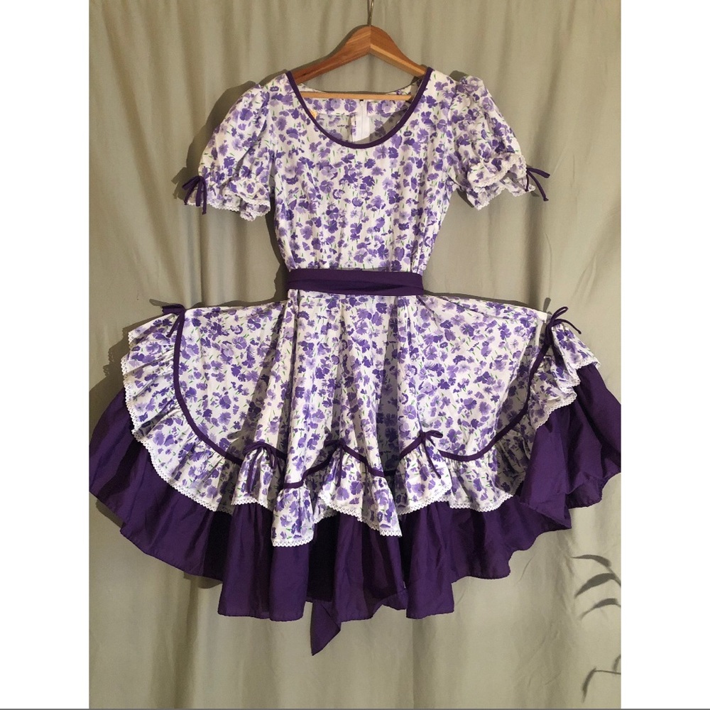 Retro Floral Square Dance Dress in Purple